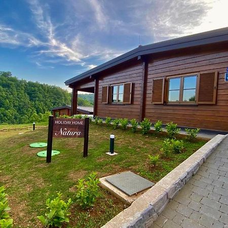 Holiday Home Natura สลูน ภายนอก รูปภาพ