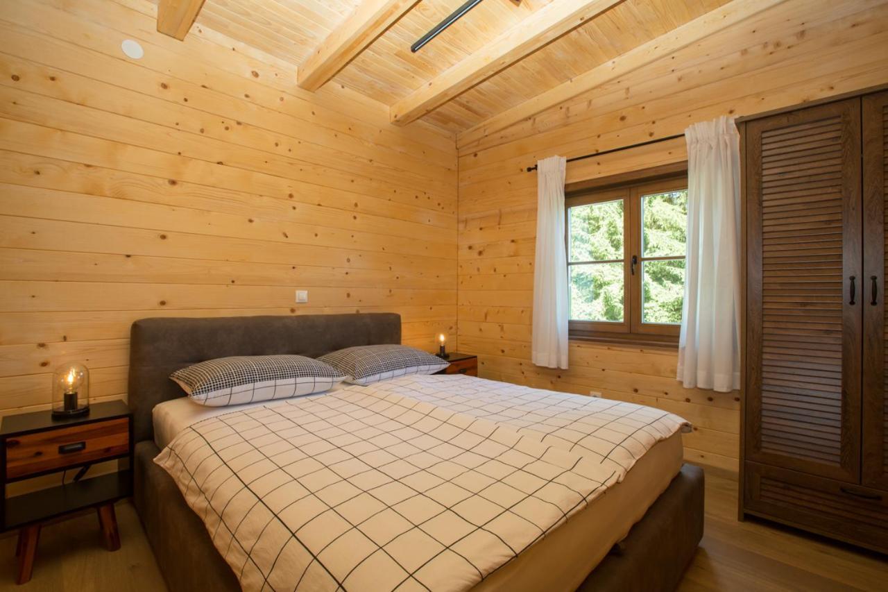 Holiday Home Natura สลูน ภายนอก รูปภาพ