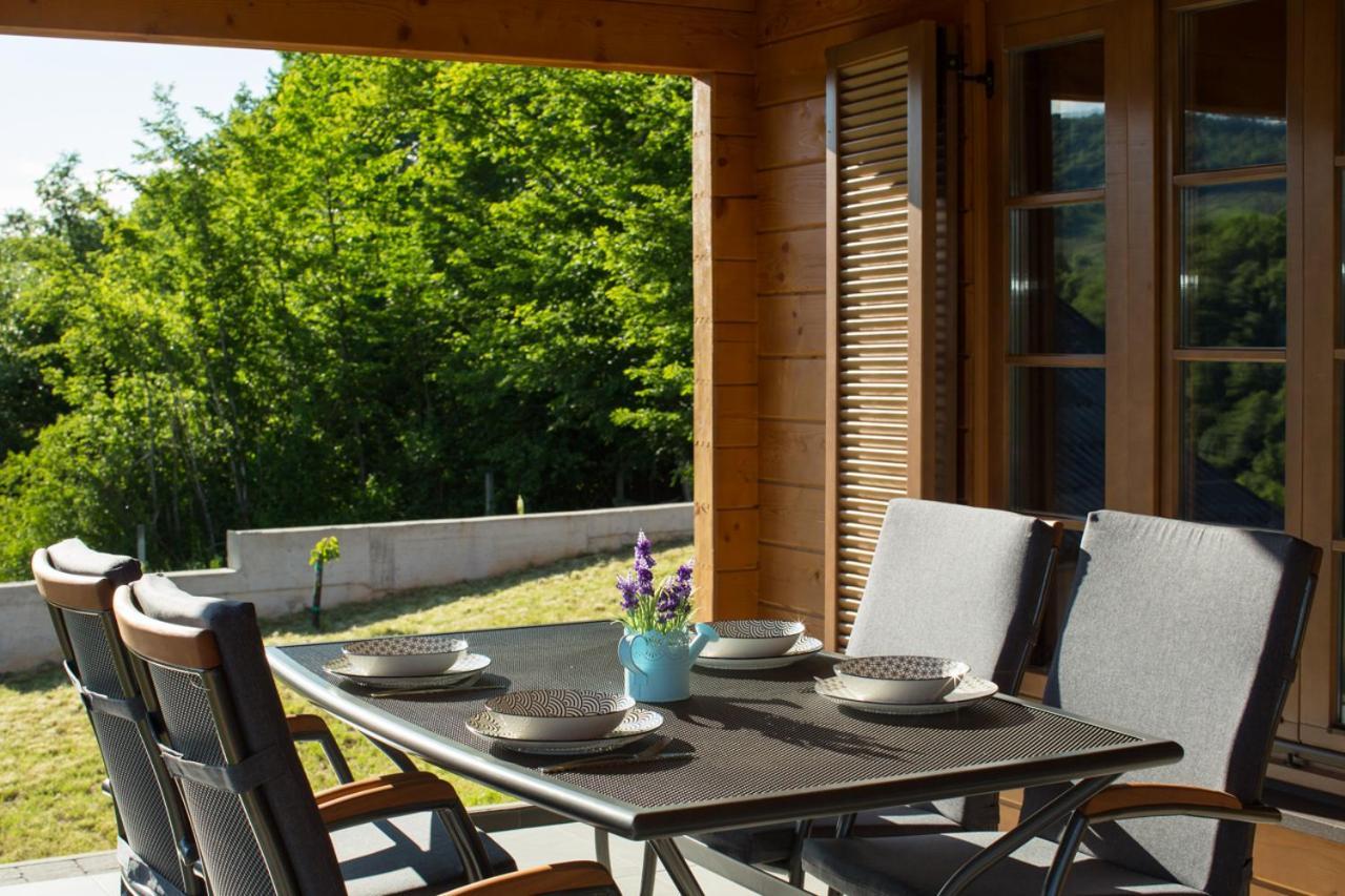 Holiday Home Natura สลูน ภายนอก รูปภาพ