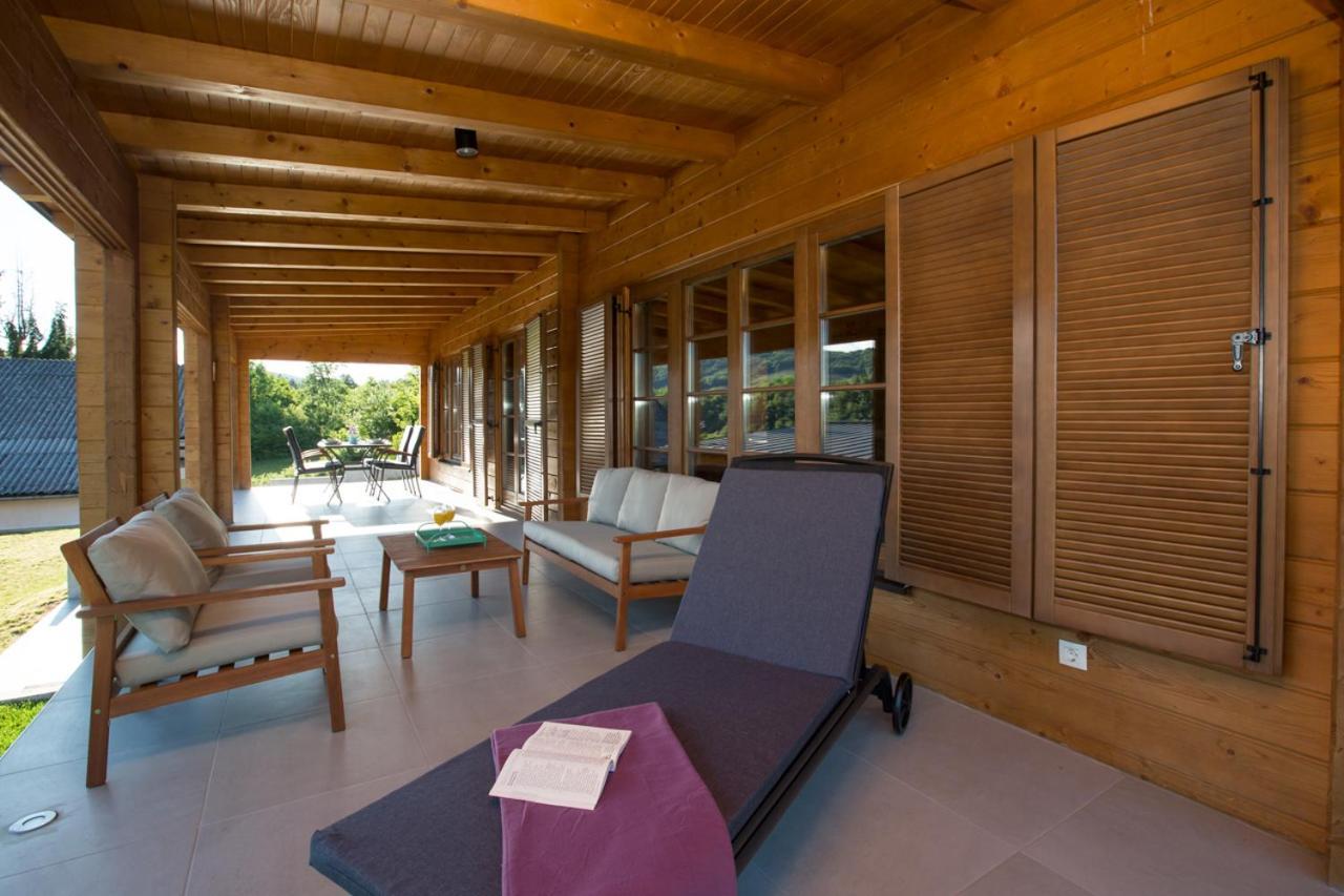 Holiday Home Natura สลูน ภายนอก รูปภาพ